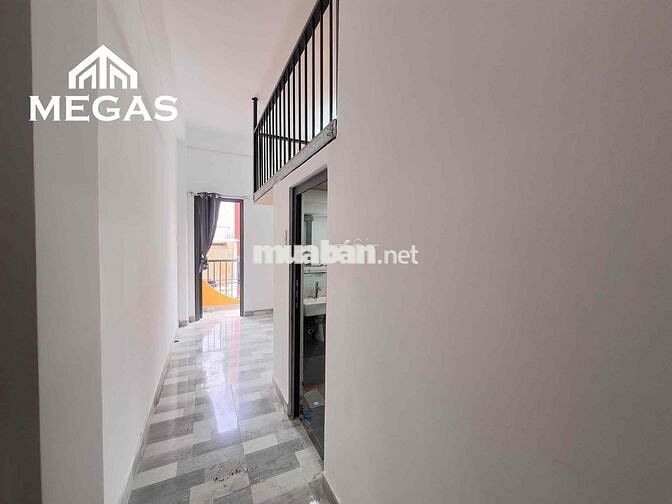 DUPLEX BAN CÔNG NGAY LẠC LONG QUÂN - TRỊNH ĐÌNH TRỌNG - ÂU CƠ