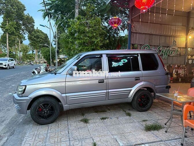 Mitsubishi Jolie Bạc