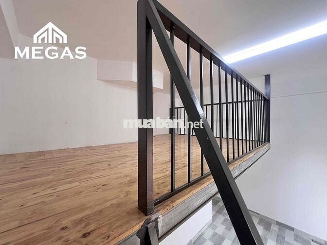 DUPLEX BAN CÔNG NGAY LẠC LONG QUÂN - TRỊNH ĐÌNH TRỌNG - ÂU CƠ