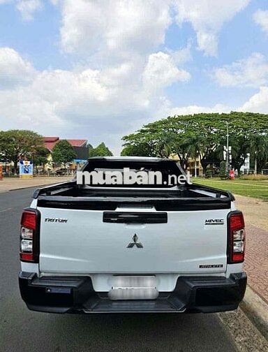 Mitsubishi Triton Athlete 2021 rất đẹp bao lỗi 9v