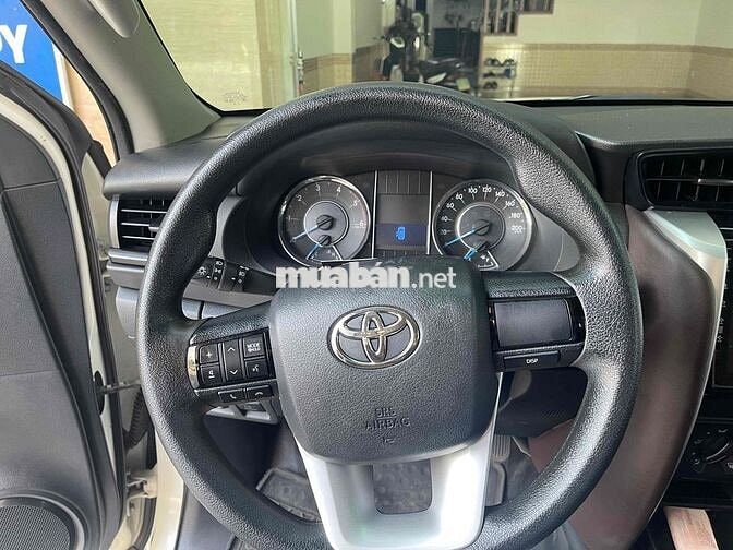Toyota Fortuner 2017 Trắng Số sàn