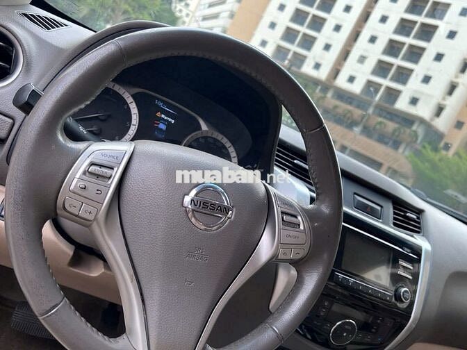 Nissan Navara VL 2.5AT 4WD full máy dầu odo 13 vạn