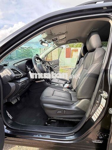 Subaru Forester 2019 Xám 60.000 km