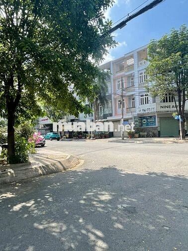 MBKD GÓC 2 MẶT TIỀN ĐƯỜNG SỐ 28 TỔNG DTSD 200M2 TRỐNG SUỐT