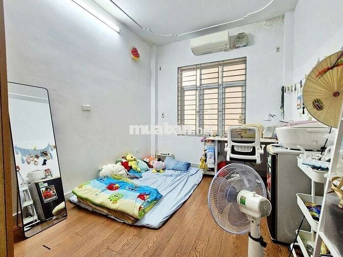 Chính chủ bán nhà ngõ 207 bùi xương trạch