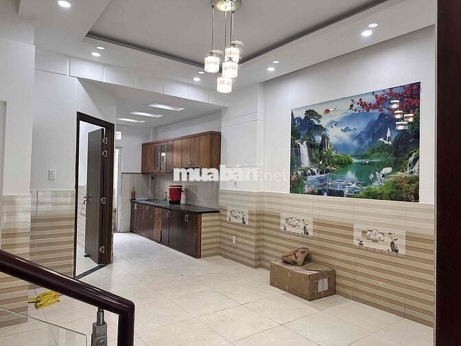 Nhà trong khu vực gần truong cấp 1,2,3 cong viên sinh thái, UB,CA, chợ