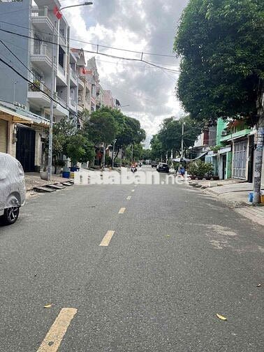 Cho thuê nhà khu Bình Phú, MT đường Số 22, DT 4 x 19m, 4.5 tấm, giá 20