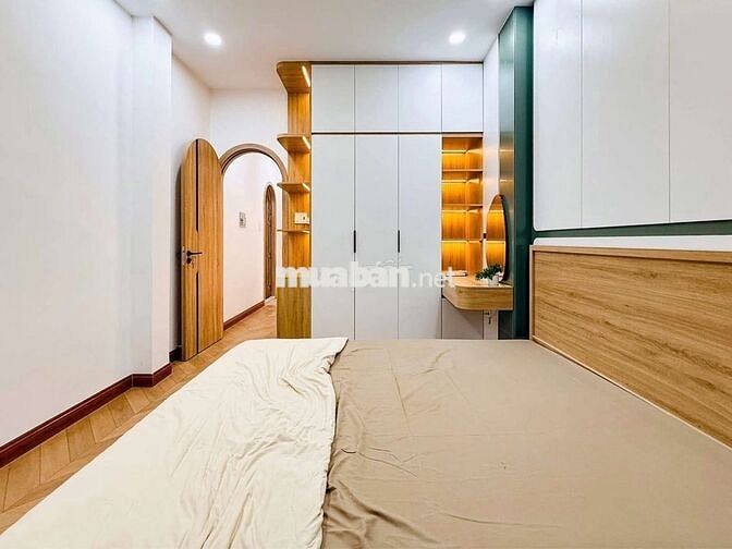 BÁN NHÀ ĐẸP VÕ VĂN TẦN–HẺM XE HƠI- CÁCH MẶT TIỀN 1 CĂN NHỈNH 4 tỷ