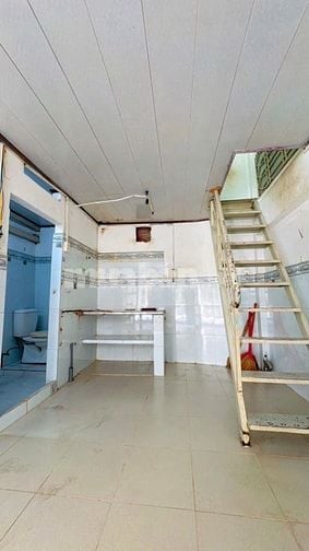 Nhà 3.3x7m/NH Ba Đình P8Q8 P.Chánh Hưng