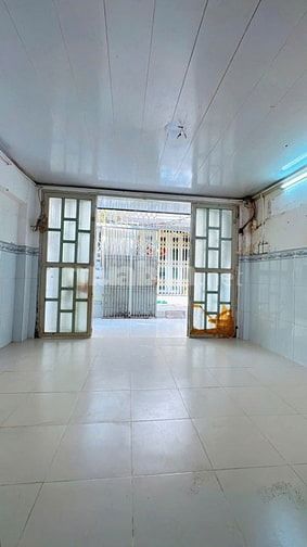 Nhà 3.3x7m/NH Ba Đình P8Q8 P.Chánh Hưng