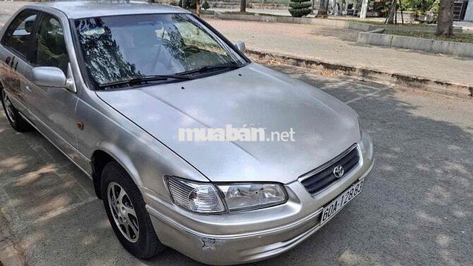 Toyota Camry 2001 2.2 Gli Bạc
