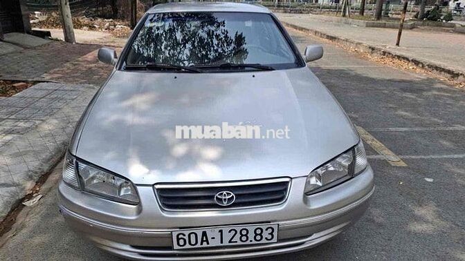Toyota Camry 2001 2.2 Gli Bạc
