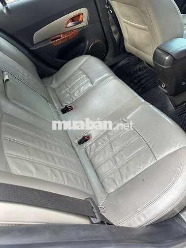 Chevrolet Cruze 1.8 Bạc 76000km bản full tự động