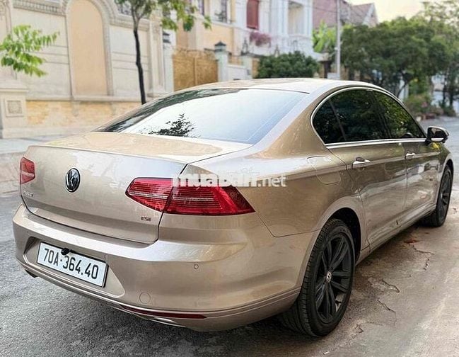 Volkswagen Passat 2016 1.8 TSI AT 85.000 km