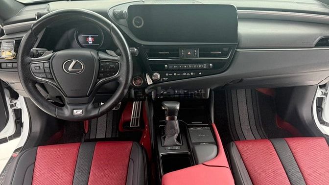 Bán Lexus ES250 Fsport sản xuất 2022. Xe 1 chủ cực mới.