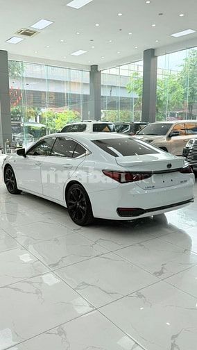 Bán Lexus ES250 Fsport sản xuất 2022. Xe 1 chủ cực mới.