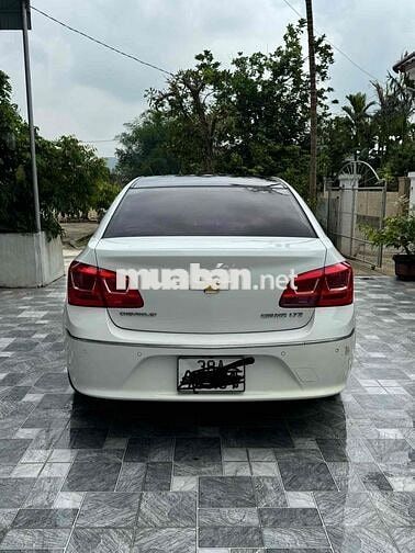 Chevrolet Cruze Tự động Trắng
