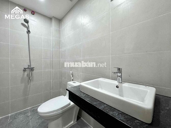 Studio Ban công - Ngay Ngã tư Nguyễn Văn Lượng - Nguyễn Oanh