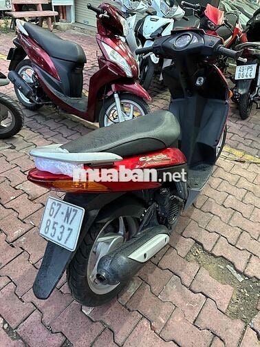 Click 2010 nhỏ gọn tiện lợi