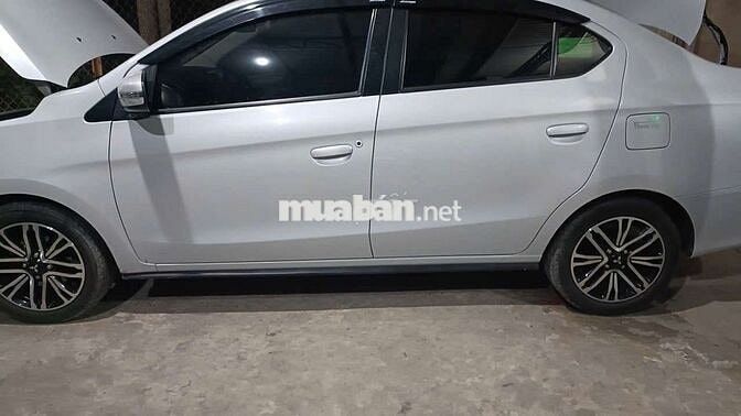 Mitsubishi Attrage Premium lăn bánh 2022 Trắng