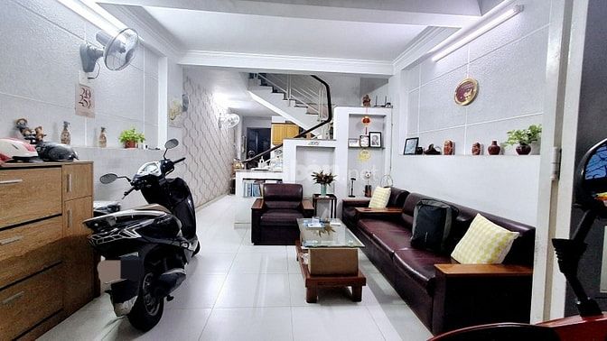 LẠC LONG QUÂN, TÂN BÌNH - 4.3x15 - 3 TẦNG, HẺM 6M - CHỈ 6 TỶ HƠN