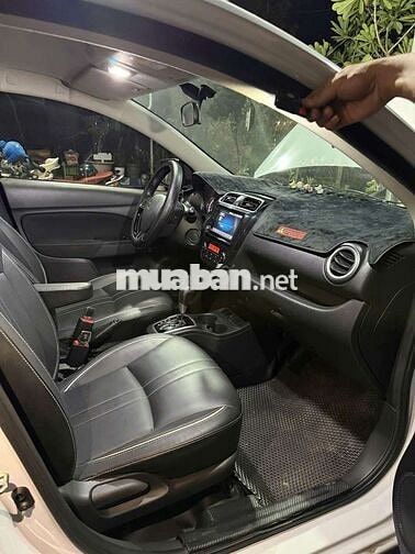 Mitsubishi Attrage Premium lăn bánh 2022 Trắng