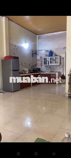 cần cho thuê nhà mặt tiền 5tr/thang