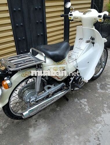 Honda Cub 50cc màu Trắng