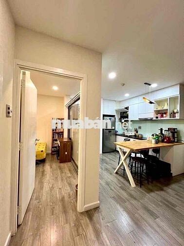 Cho thuê 2PN/1WC nội thất đầy đủ 57m2 có ban công thoáng The Botanica