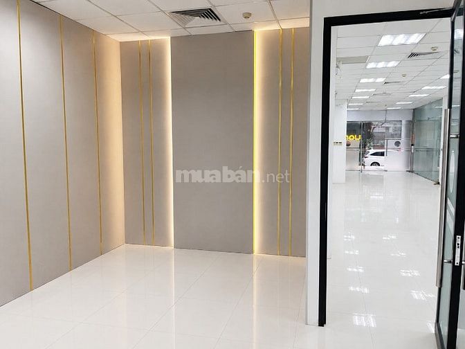 CHO THUÊ VĂN PHÒNG 136M² TẠI DỊCH VỌNG HẬU - CẦU GIẤY - HÀ NỘI