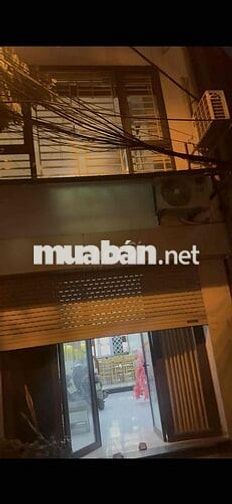 chính chủ cho thuê nhà 3 tầng 1 Tum