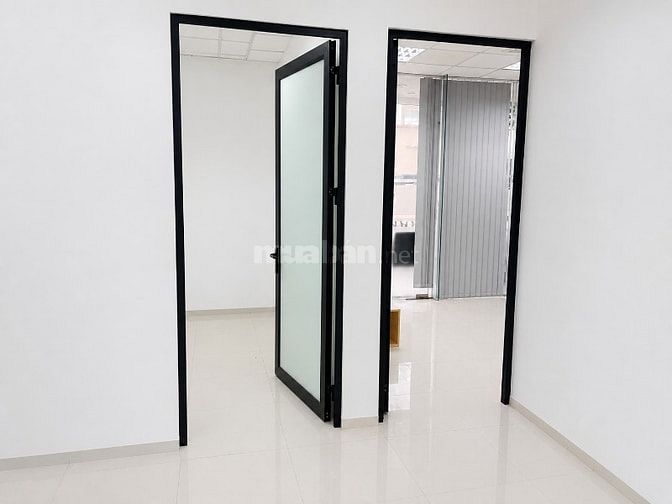 CHO THUÊ VĂN PHÒNG 136M² TẠI DỊCH VỌNG HẬU - CẦU GIẤY - HÀ NỘI