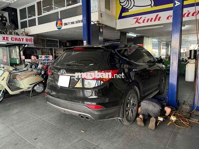 Hyundai SantaFe 2015 Xăng Tự động 70000 km Đen