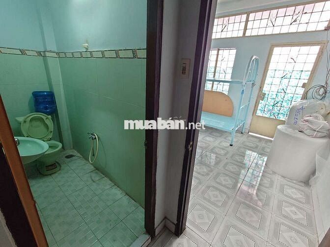Tầng 2 Văn phòng hoặc Setup Studio
