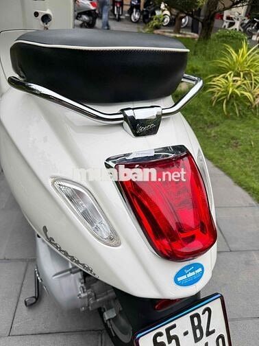 Vespa Sprint 125Abs 2018 trắng rin xe chuẩn lướt