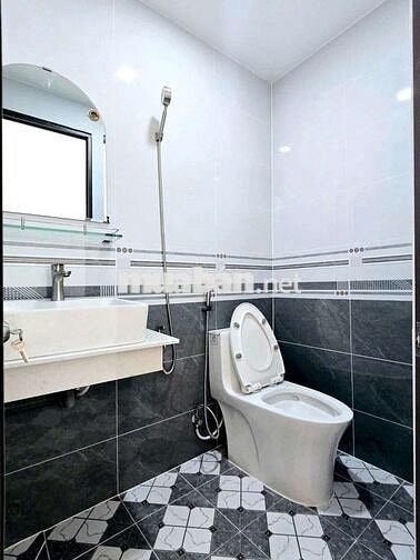 CHO THUÊ NHÀ NGUYÊN CĂN 2PN+2WC GẦN NGÃ TƯ GA , THẠNH LỘC ,Q12