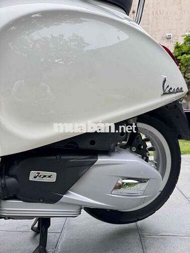 Vespa Sprint 125Abs 2018 trắng rin xe chuẩn lướt