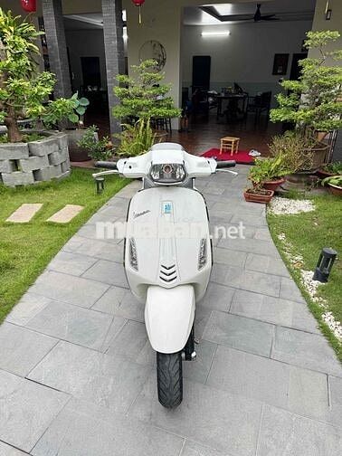 Vespa Sprint 125Abs 2018 trắng rin xe chuẩn lướt