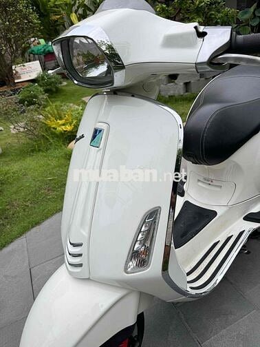 Vespa Sprint 125Abs 2018 trắng rin xe chuẩn lướt