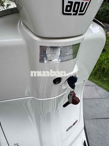 Vespa Sprint 125Abs 2018 trắng rin xe chuẩn lướt