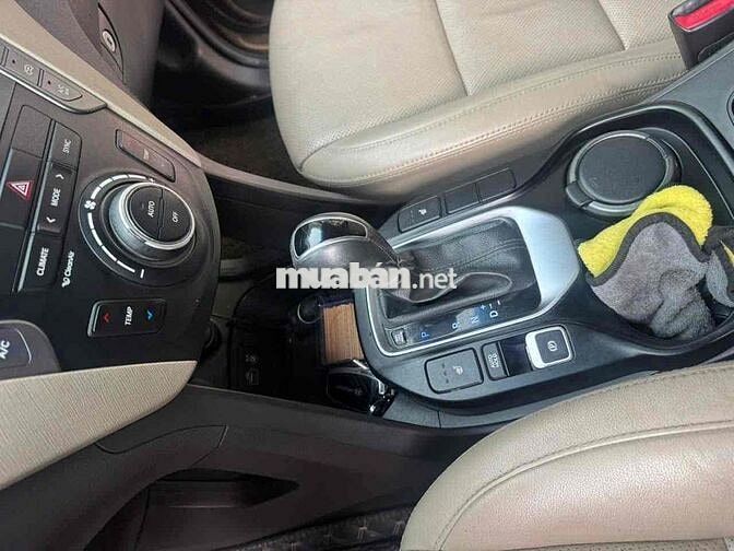 Hyundai SantaFe 2017 2.2L 4WD Nâu