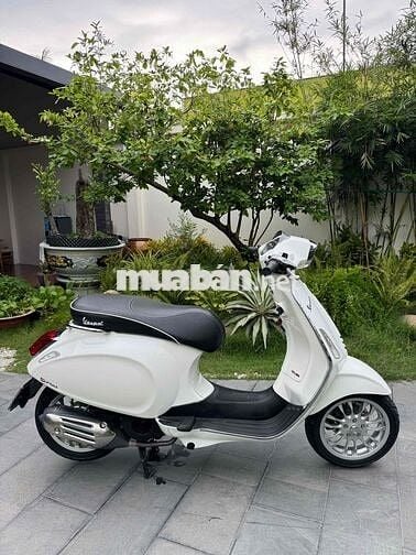 Vespa Sprint 125Abs 2018 trắng rin xe chuẩn lướt