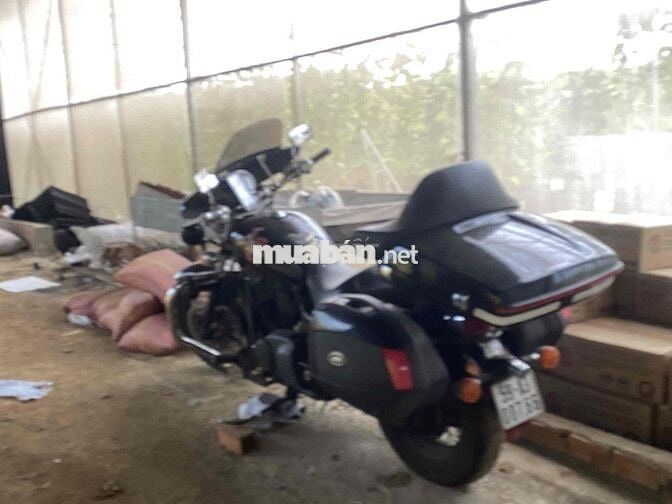 Honda Shadow 750 cc đen