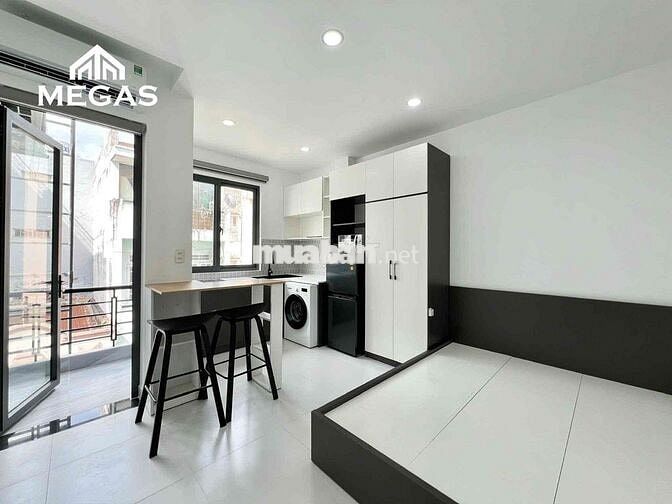 KHAI TRƯƠNG STUDIO BANCONG GẦN CẦU VƯỢT 3/2 - QUẬN 10