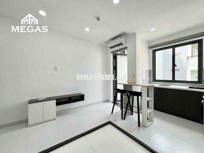 KHAI TRƯƠNG STUDIO BANCONG GẦN CẦU VƯỢT 3/2 - QUẬN 10