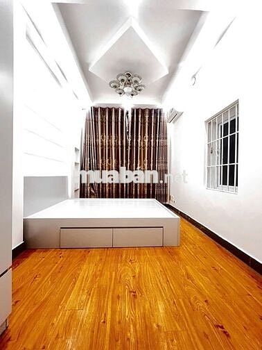 Nhà phố Cự Lộc , nhà đẹp về ở ngay 