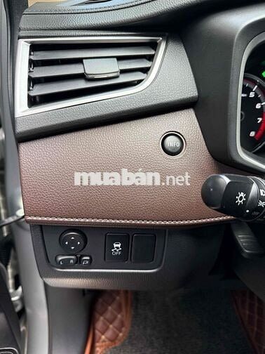 Mitsubishi Xpander Cross 2021 1.5 AT Bạc