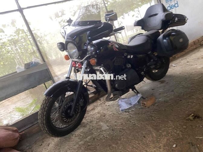Honda Shadow 750 cc đen