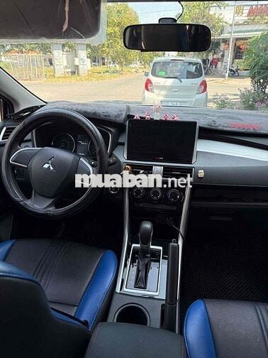 Mitsubishi Xpander 2025 AT Trắng