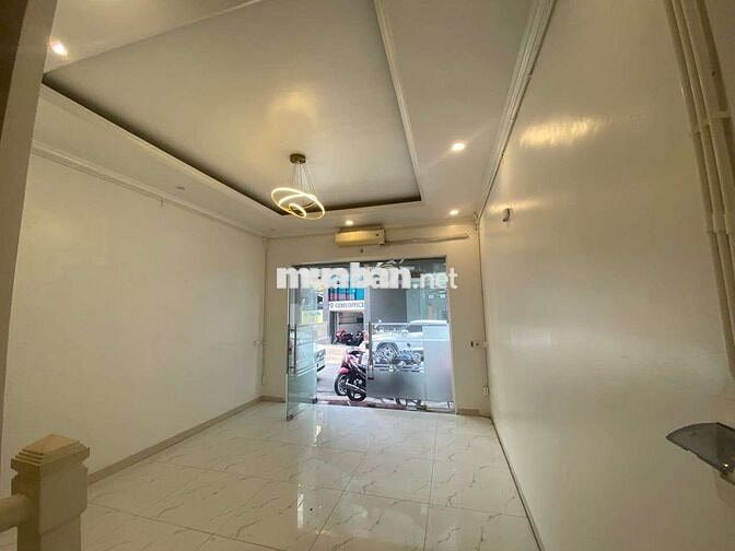 Nhà chính chủ mặt ngõ 48 phố Nguyễn Chánh, DT 65m2 x 4 tầng - 27 triệu